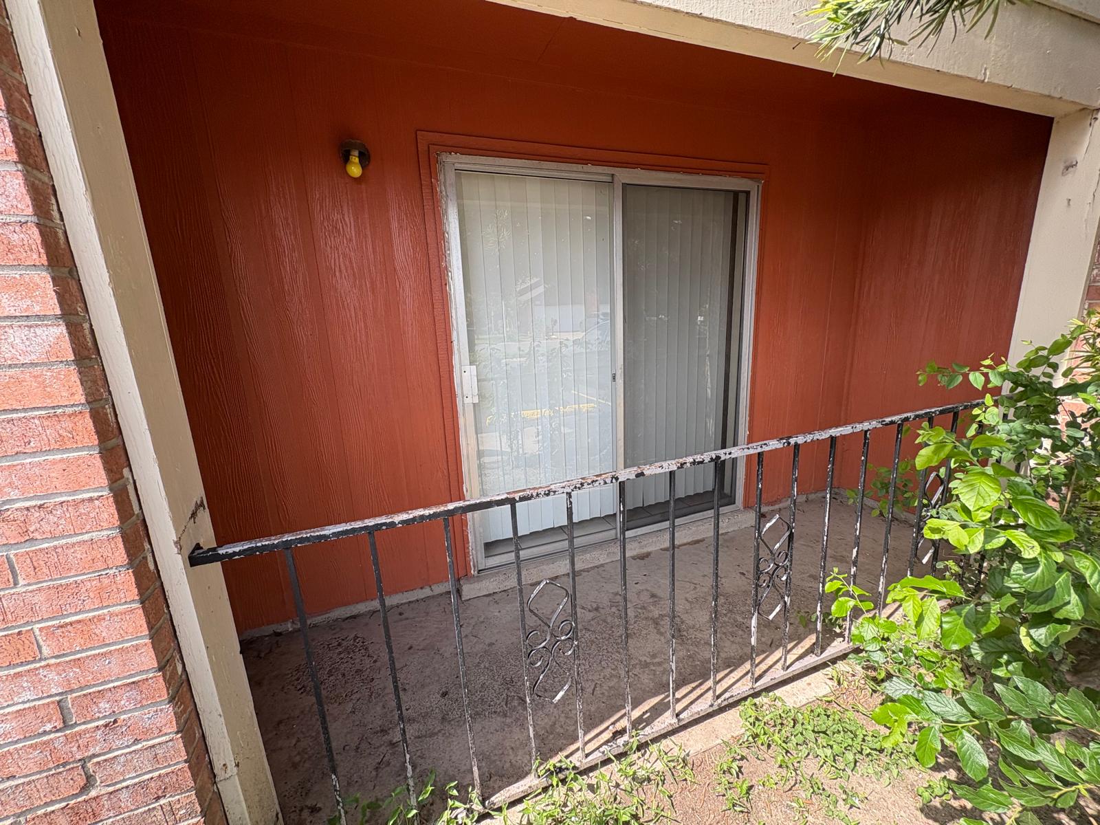 Iris Avenue apartment exterior